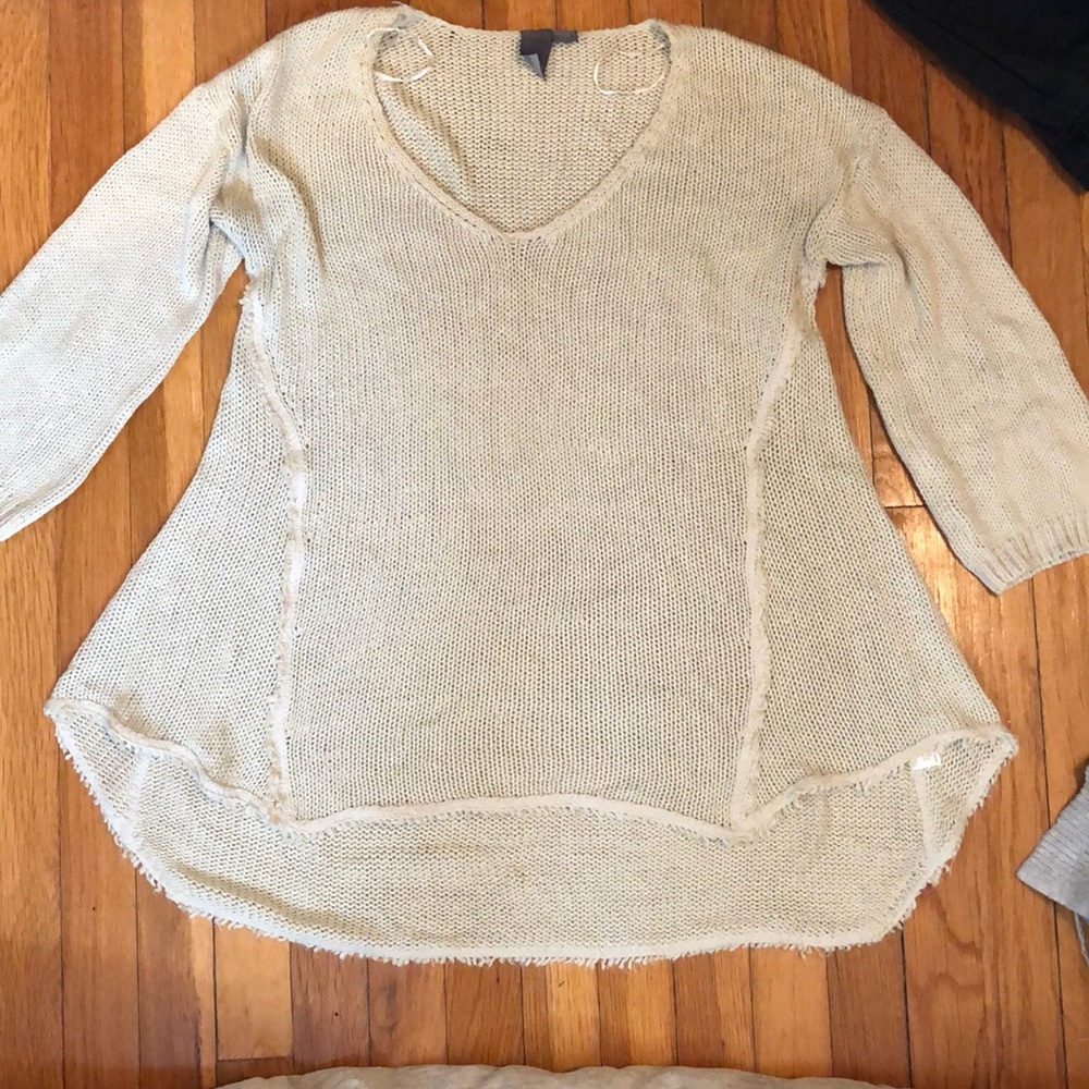Francescas V-Neck Sweater (Quinn Brand)
